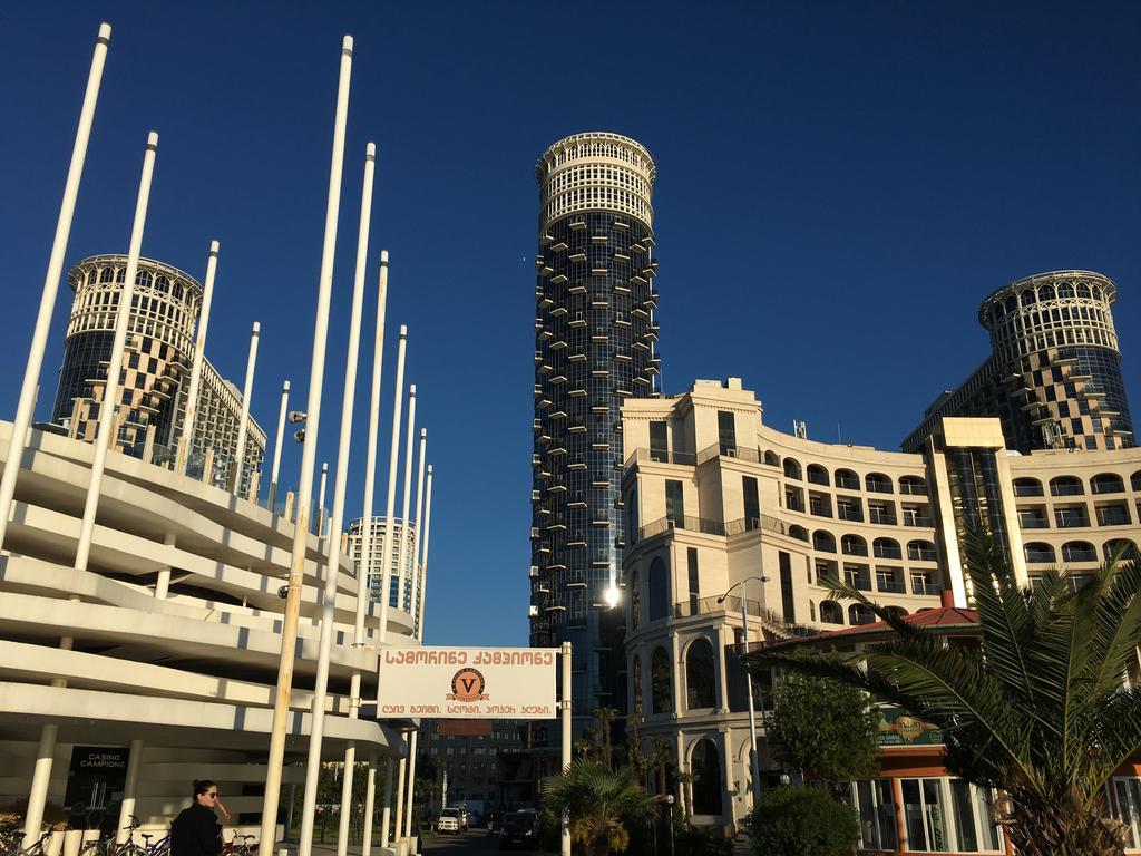 Orbi Sea Towers Batumi Lägenhet Exteriör bild